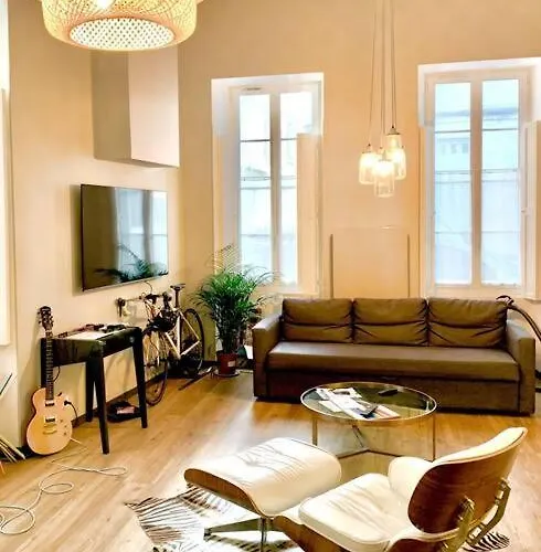 Charming In The Chartrons District Апартаменты