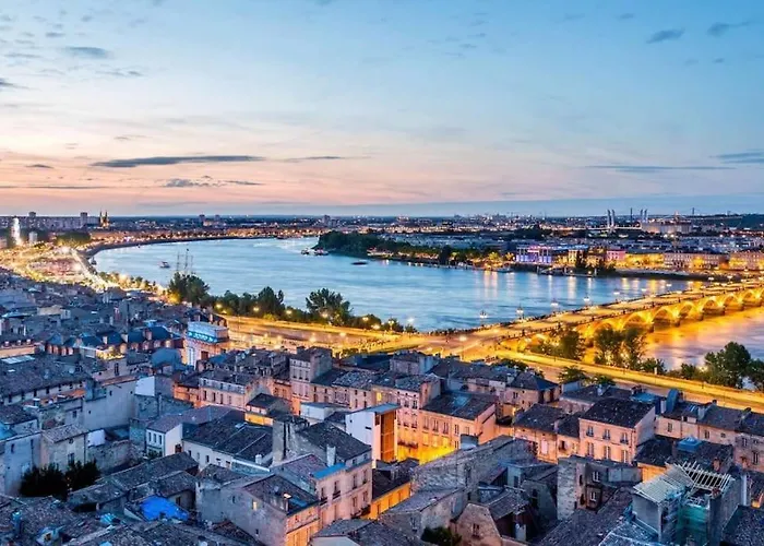 Charming In The Chartrons District *