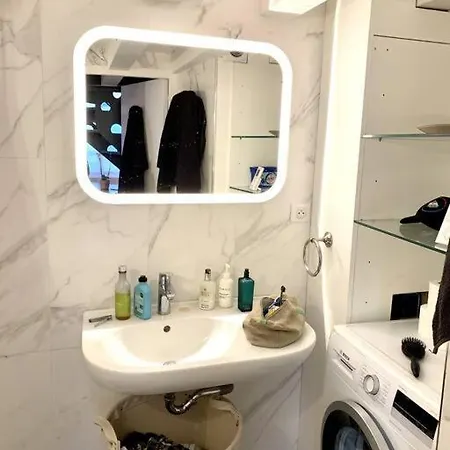 Charming In The Chartrons District * Bordeaux