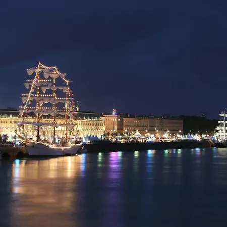 Charming In The Chartrons District Bordeaux